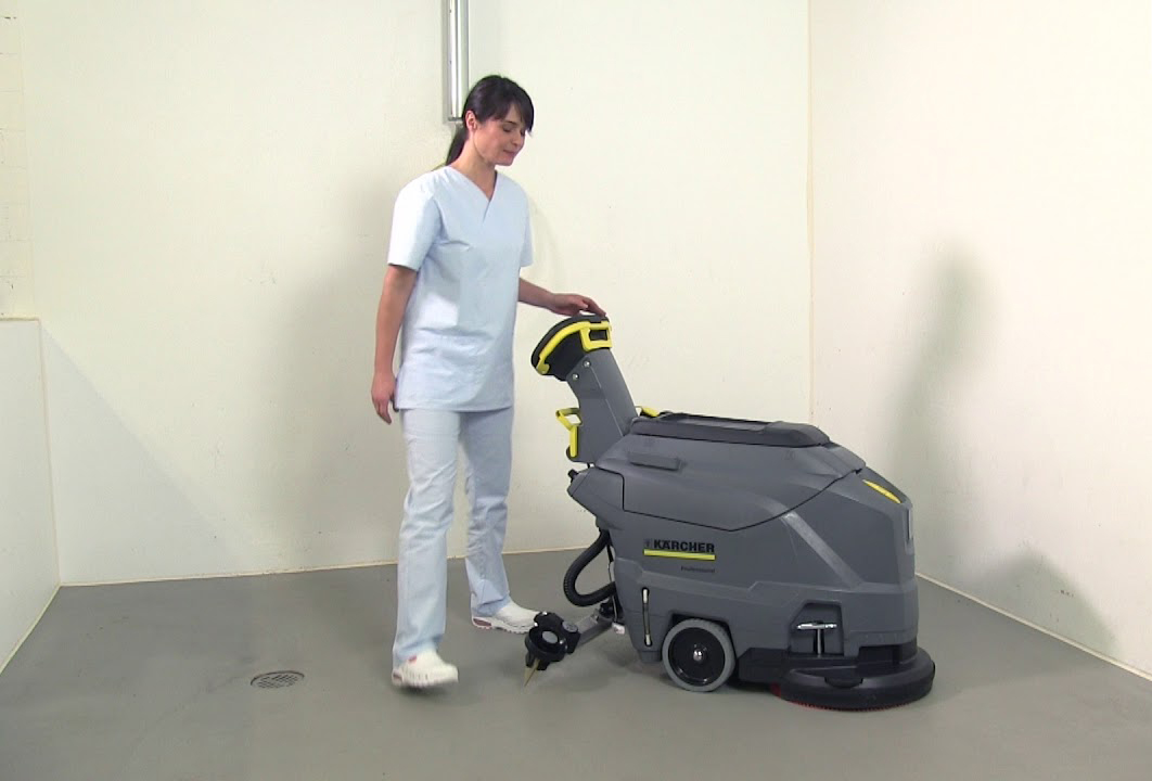 Mycí stroj Karcher BD 43/35 C Ep - práce na každém povrchu
