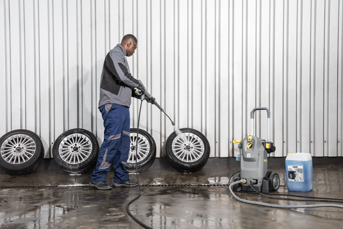 Vysokotlaký čistič Karcher HD 6/15 MXA Plus – použití v autoservisu